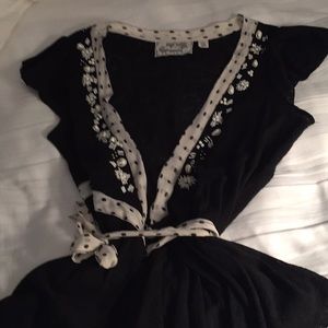 Vintage “Deletta” Wrap Around Stretch Lace top!